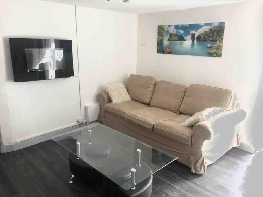 Logement Appartement Bourget Le Bourget Esterno foto