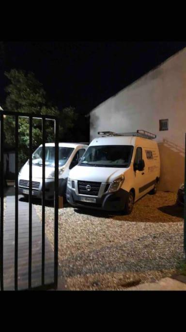 Logement Appartement Bourget Le Bourget Esterno foto